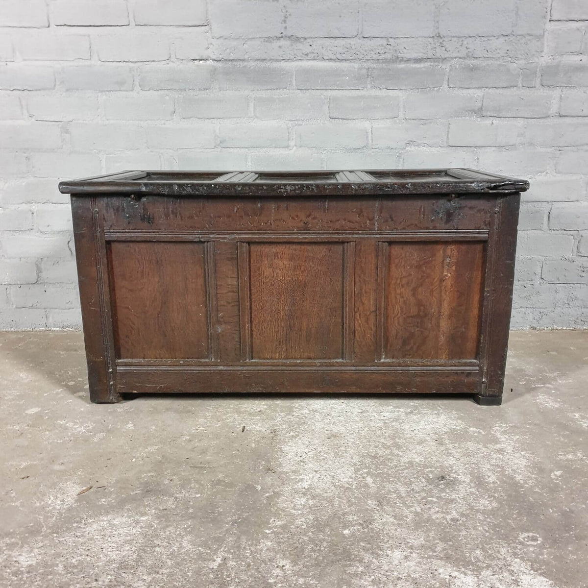 Antique English Chest – Charles II 17th century – A102