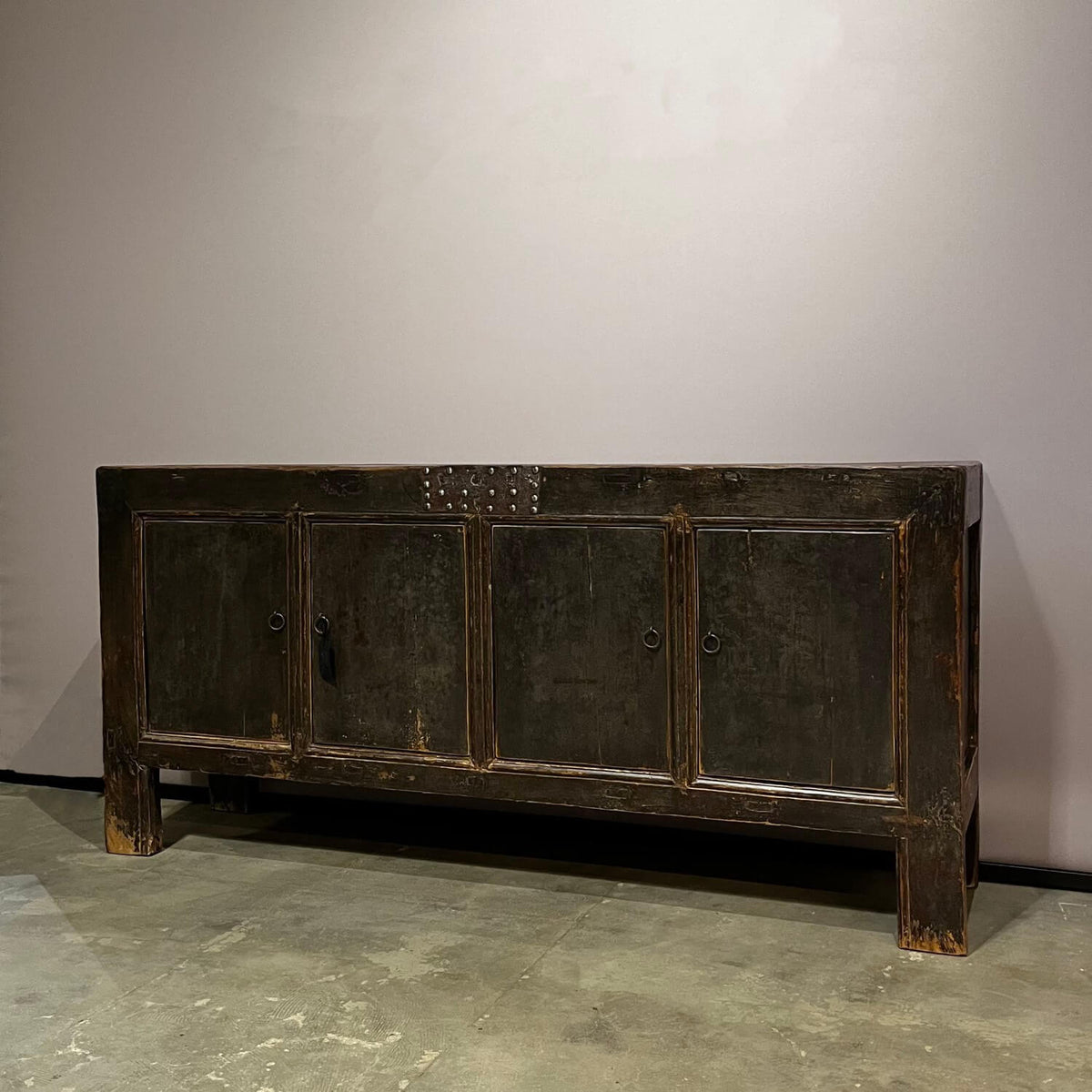 Old Chinese sideboard from elmwood | 4 doors – D023