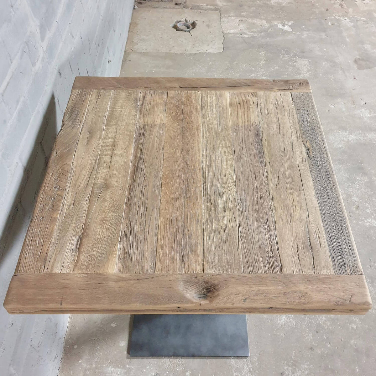 Industrial bistro table – Steel and reclaimed oak top – DT41