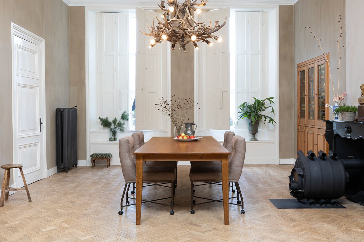Franse eettafel van eikenhout op maat verkrijgbaar