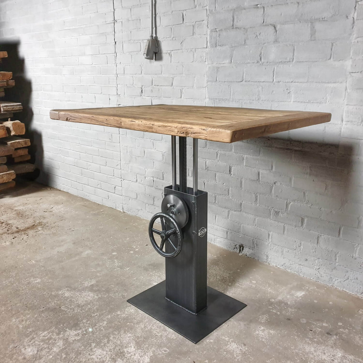 Industriële bistrotafel hoogte verstelbaar IND771-01
