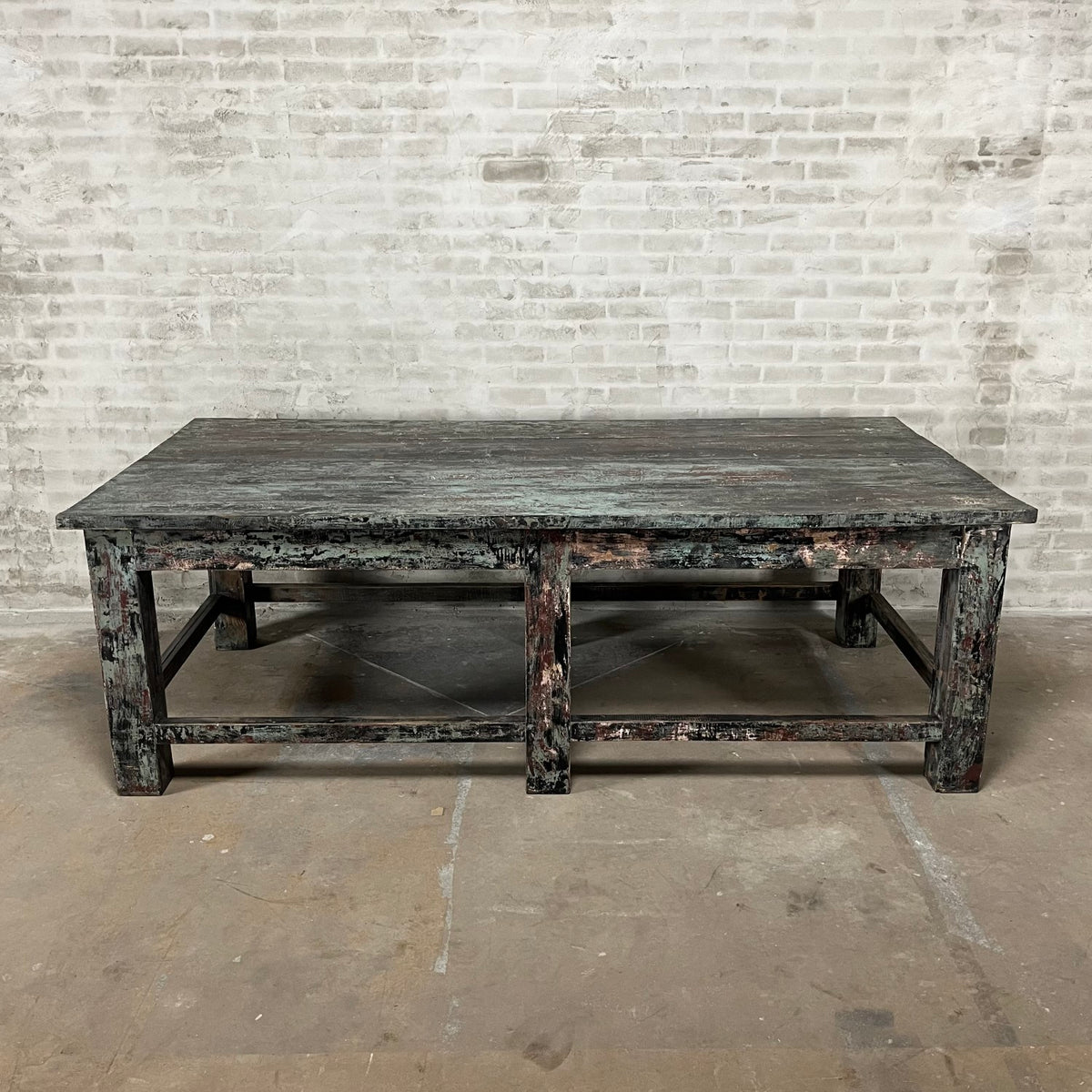 Large vintage workbench with blue-black patina – Top082