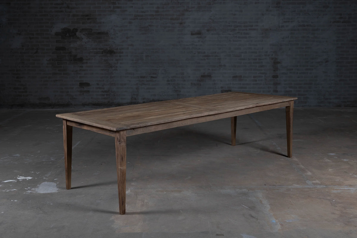 French oak dining table Pierre – robust wood – In stock – H027