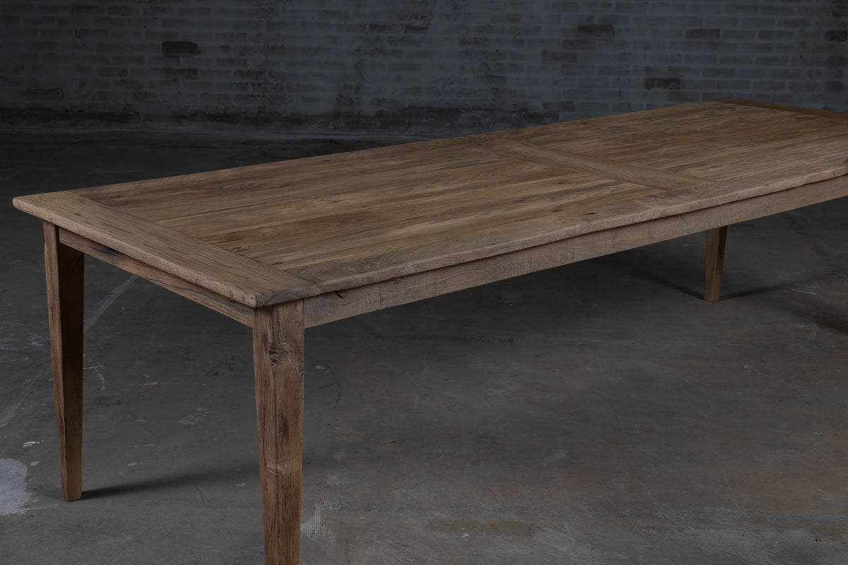 French oak dining table Pierre – robust wood – In stock – H027