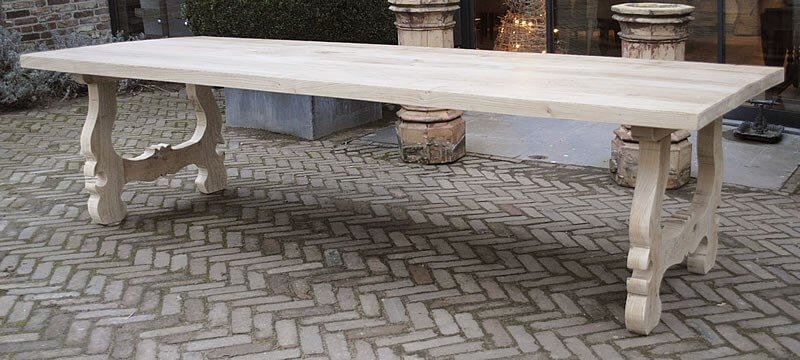 Oakwood dining table in Hacienda style – G005