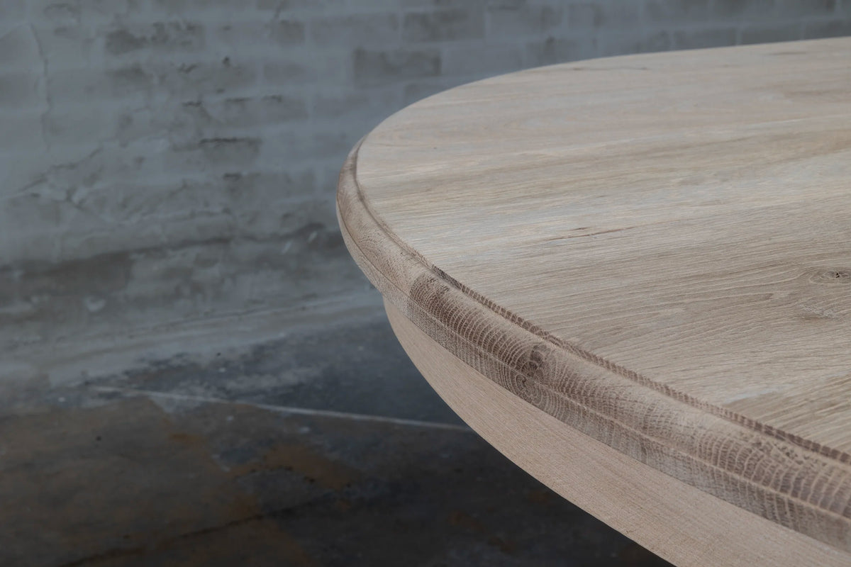 Closeup tafelblad van landelijk ovale eettafel G024