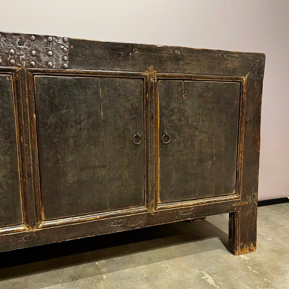 Old Chinese sideboard from elmwood | 4 doors – D023