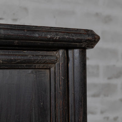 Old Chinese cabinet from elmwood | 2 doors – D029