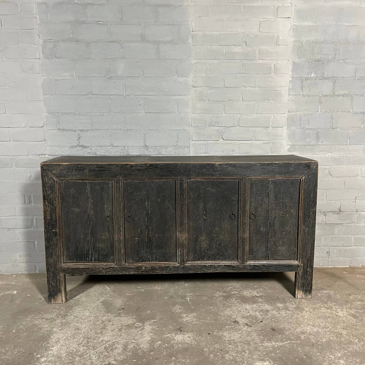 Old Chinese sideboard from elmwood | 4 doors D030