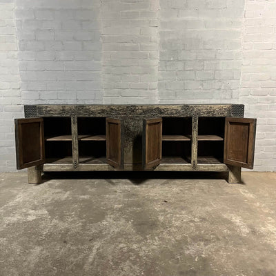 Robust Chinese sideboard from old elmwood | 5 doors D032