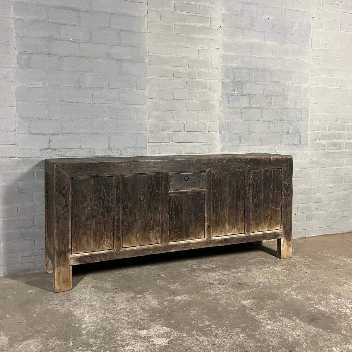 Rustic Chinese sideboard of black elm wood | 5 doors D033