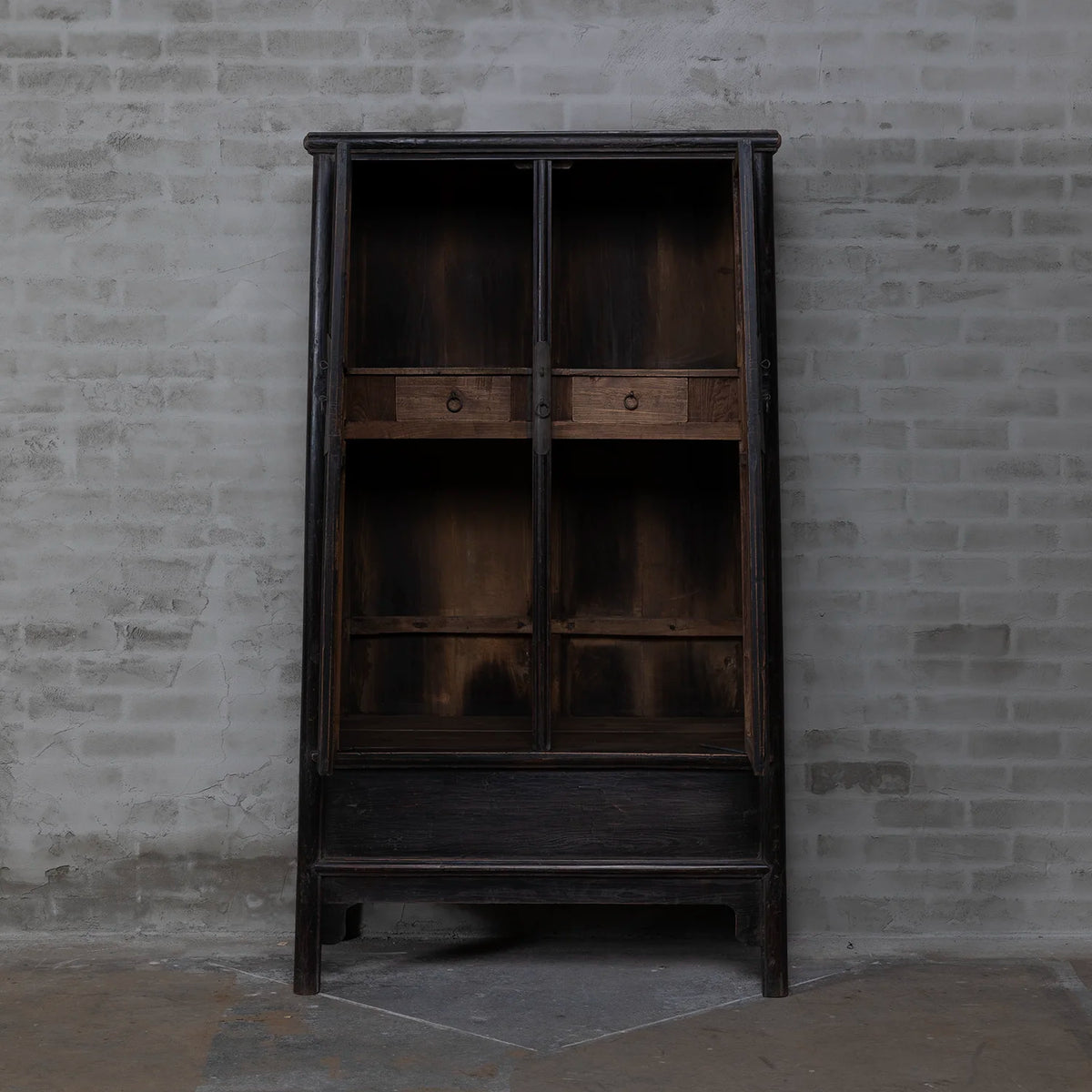Old Chinese cabinet from elmwood | 2 doors – D037