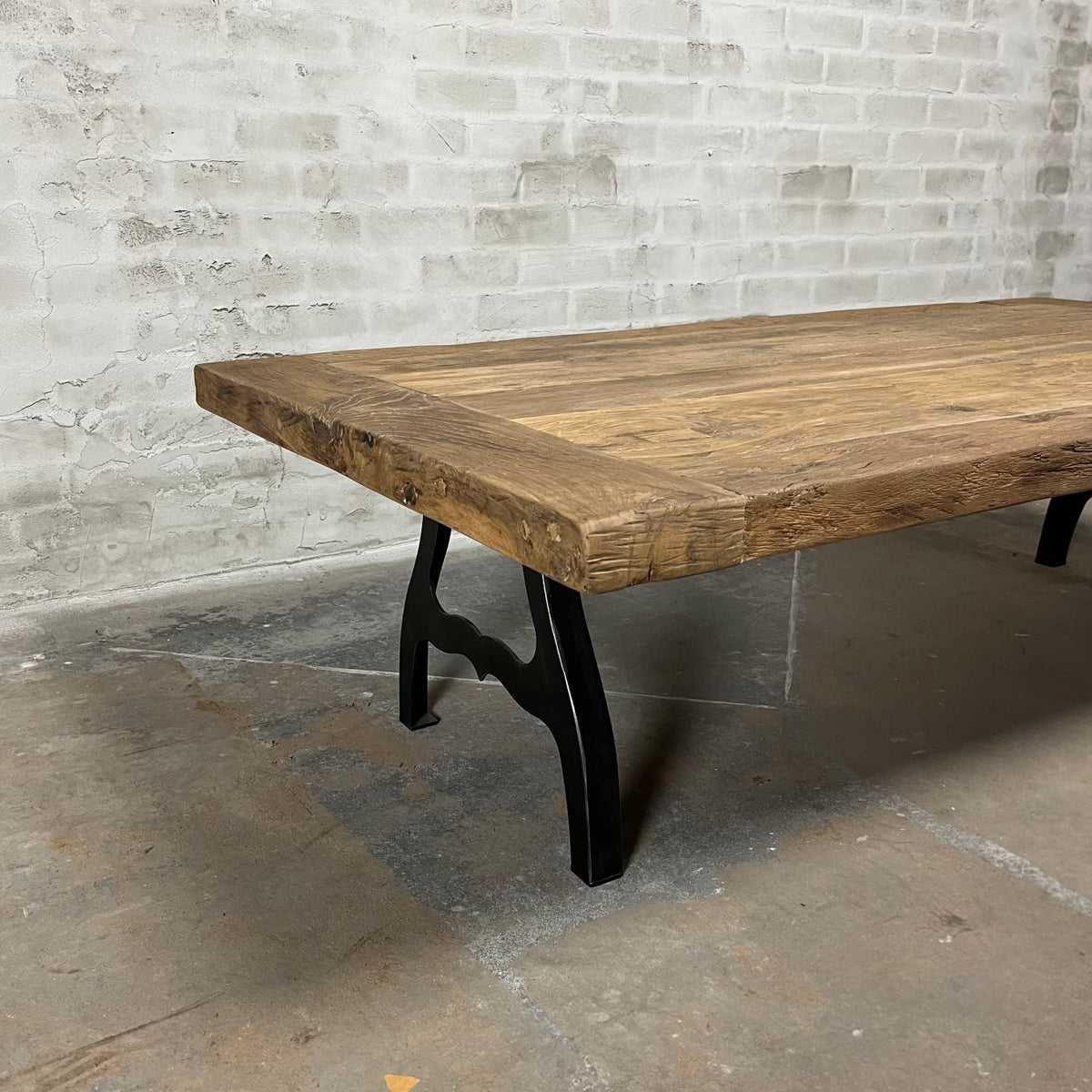 Industrial oak coffe table with steel base custom made – DT38