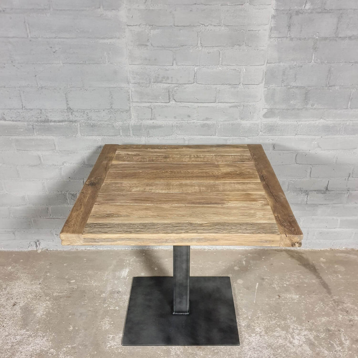 Industrial bistro table – Steel and reclaimed oak top – DT41