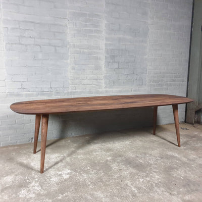 Eettafel Deens ovaal van notenhout - Z025-N-1