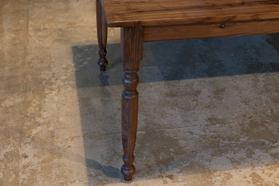Classic dining table in antique style from walnut – G022-N