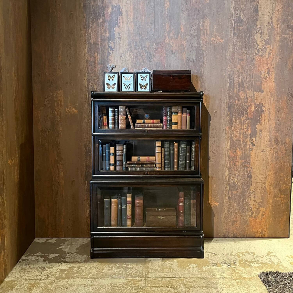Antique Globe Wernicke modular bookcase - c. 1910 - A018