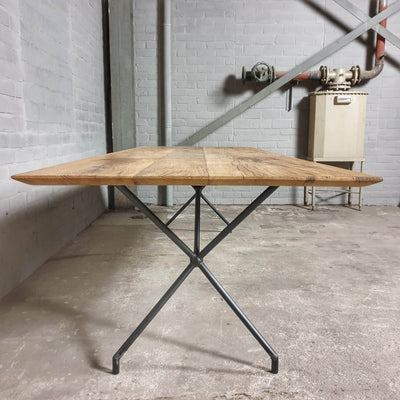 Modern oak diningtable with beveled edge custom made – DT31