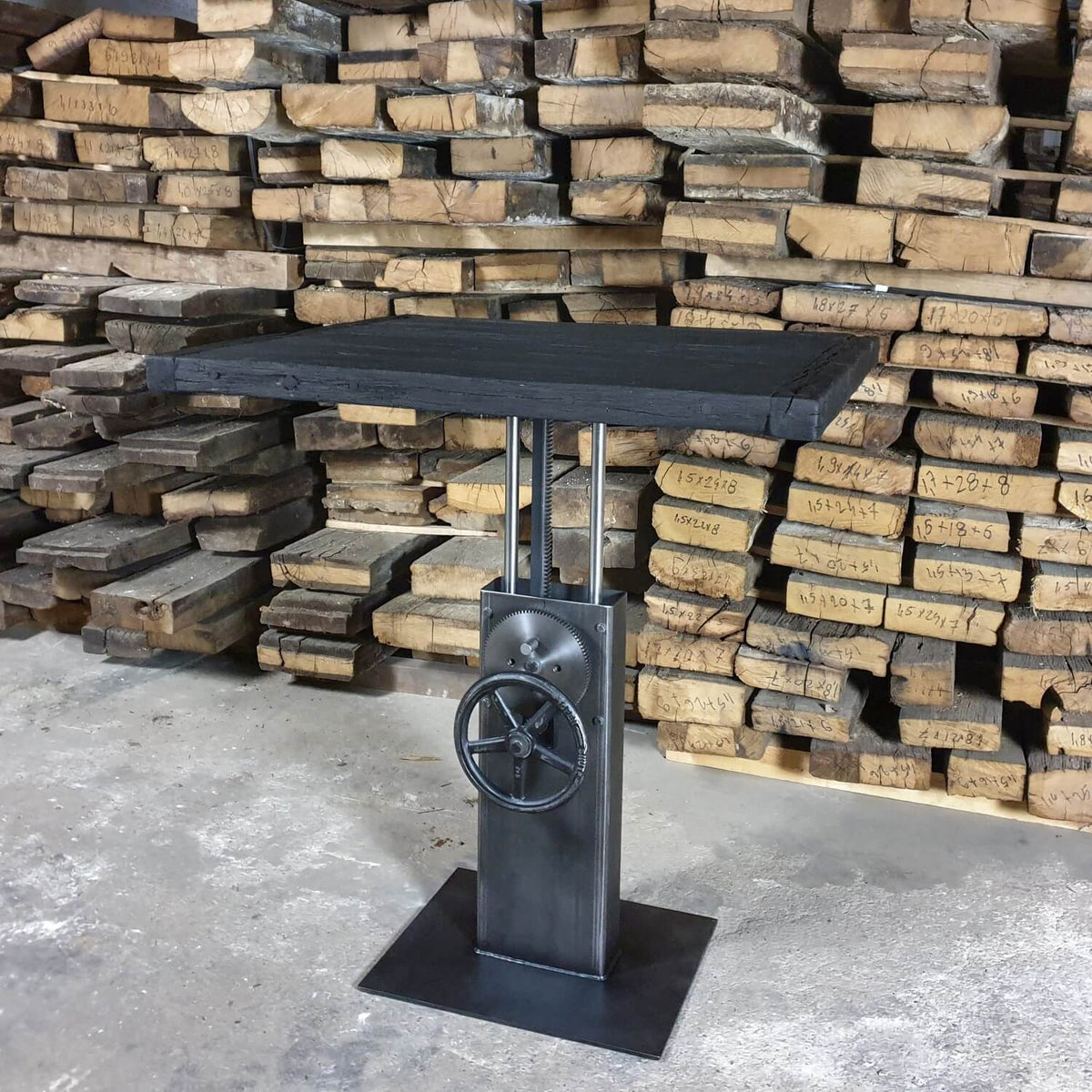 Height adjustable crank table – charred oak tabletop – DT40