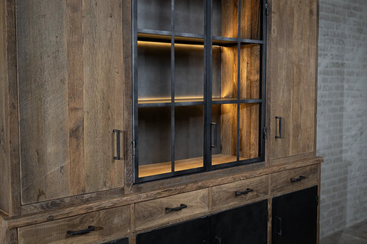 Oak dresser in country style with doors and glass display – K004
