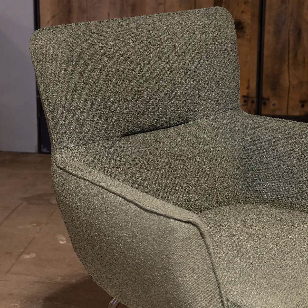 Judy Dining Chair with Armrests – S44