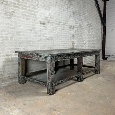 Large vintage workbench with blue-black patina – Top082
