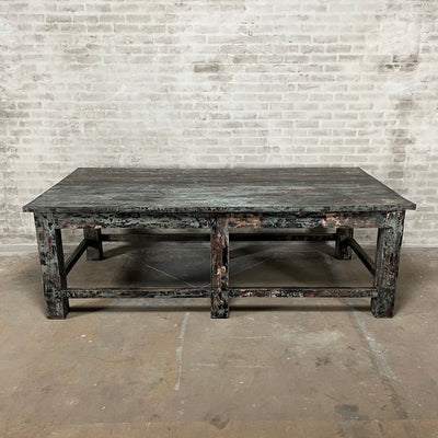 Large vintage workbench with blue-black patina – Top082
