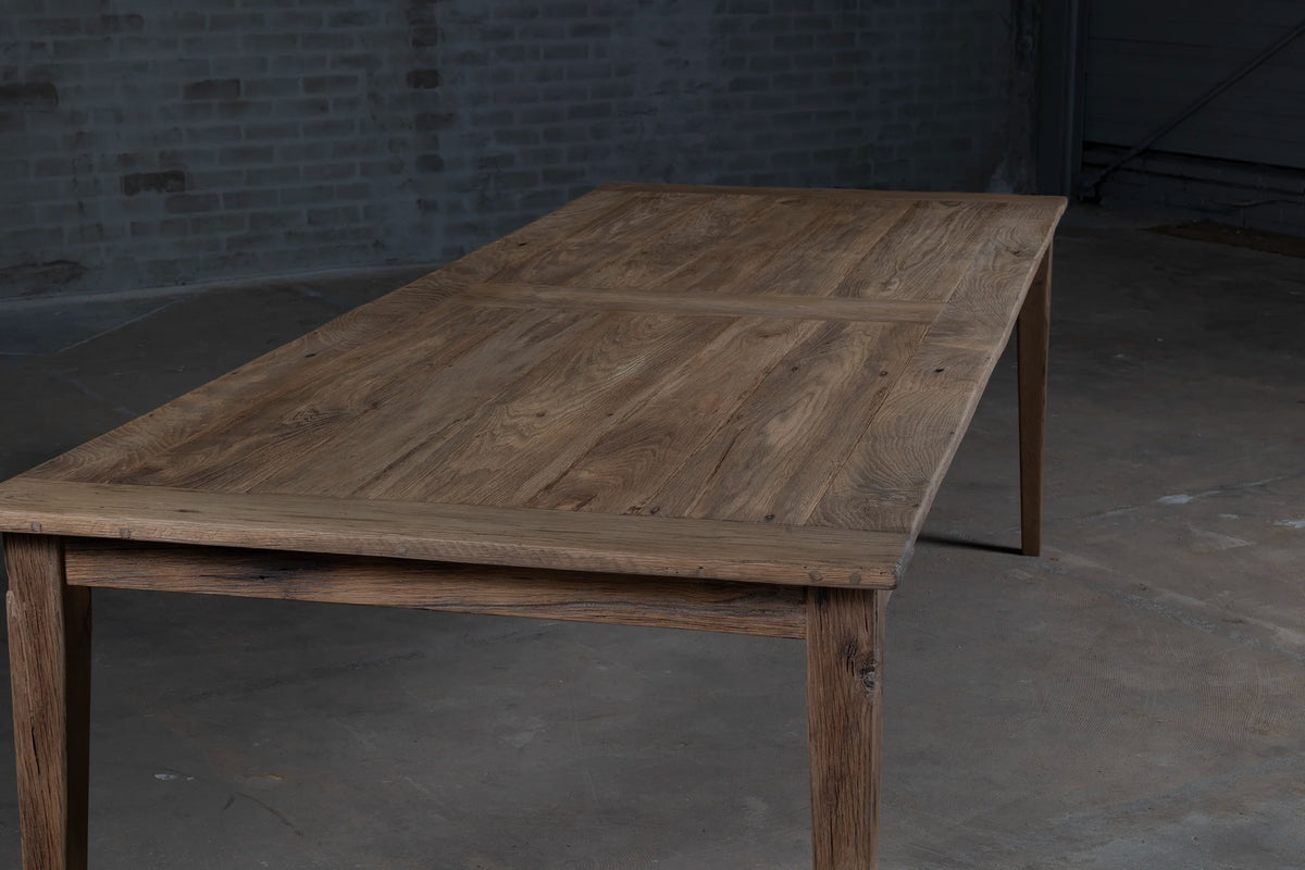 French oak dining table Pierre – robust wood – In stock – H027