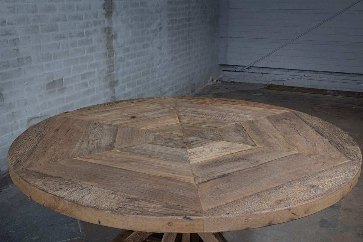 Round refectory dining table – old oak table top – Basel – Z017