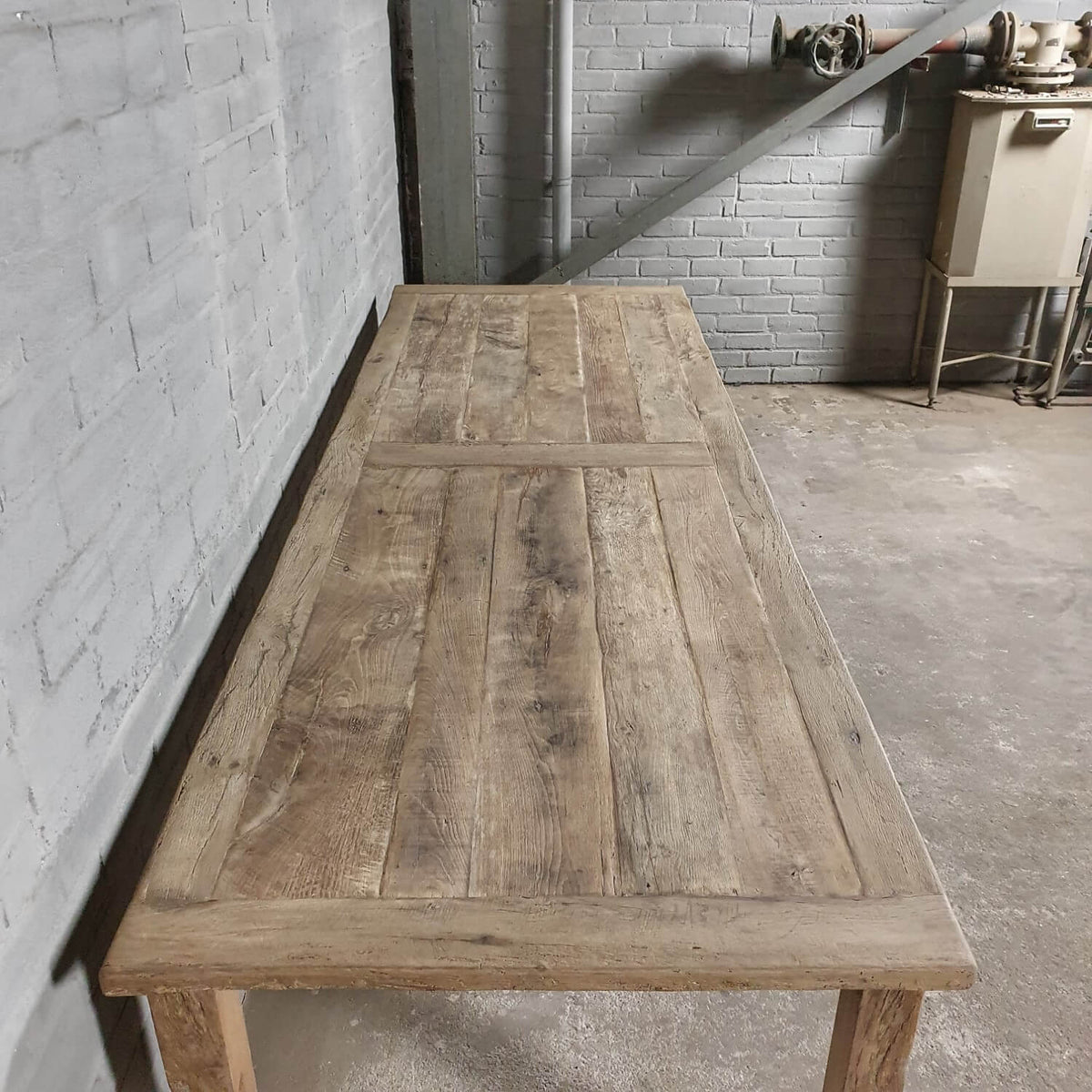 Rustic French farmhouse table Luc made of reclaimed oak – Z023