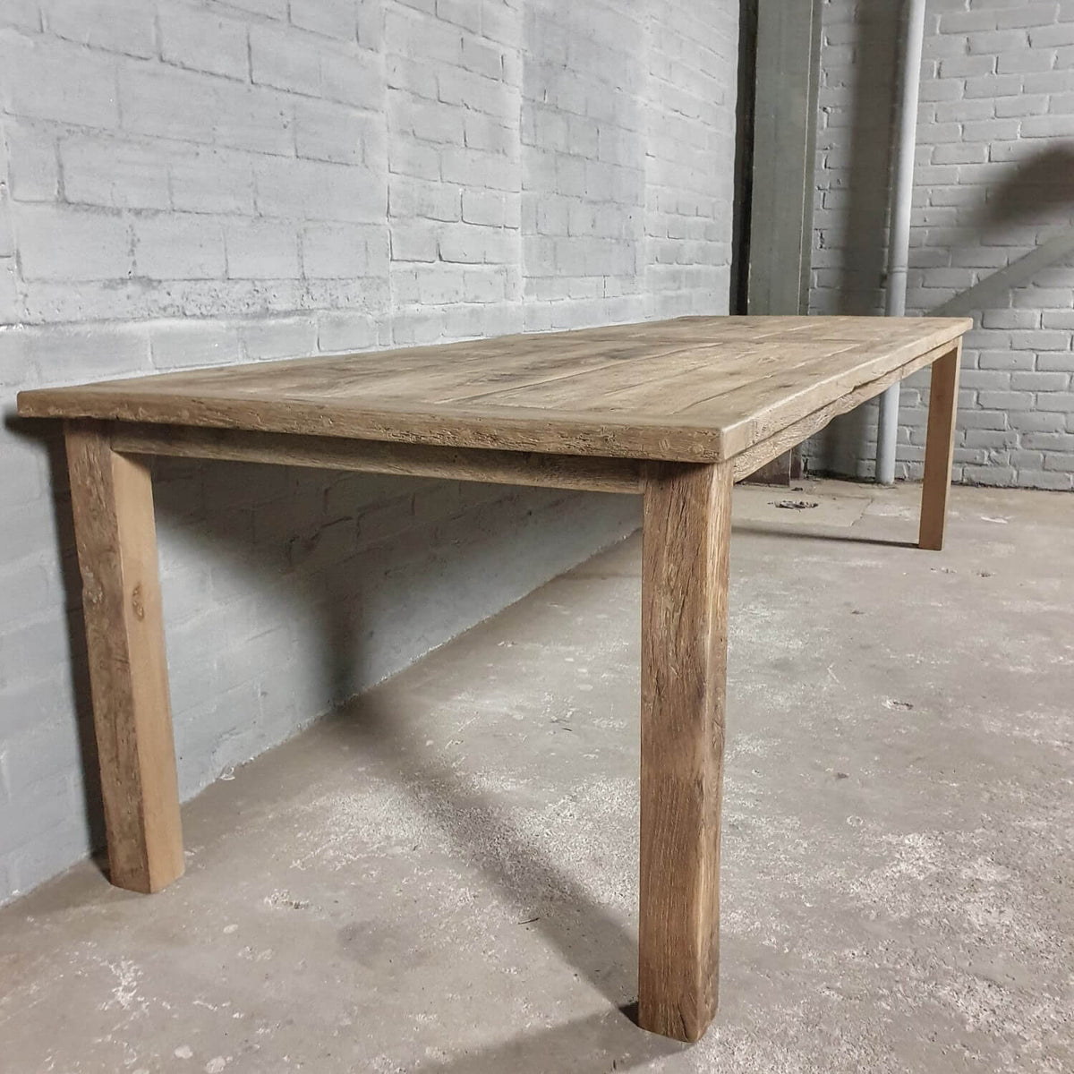 Rustic French farmhouse table Luc made of reclaimed oak – Z023
