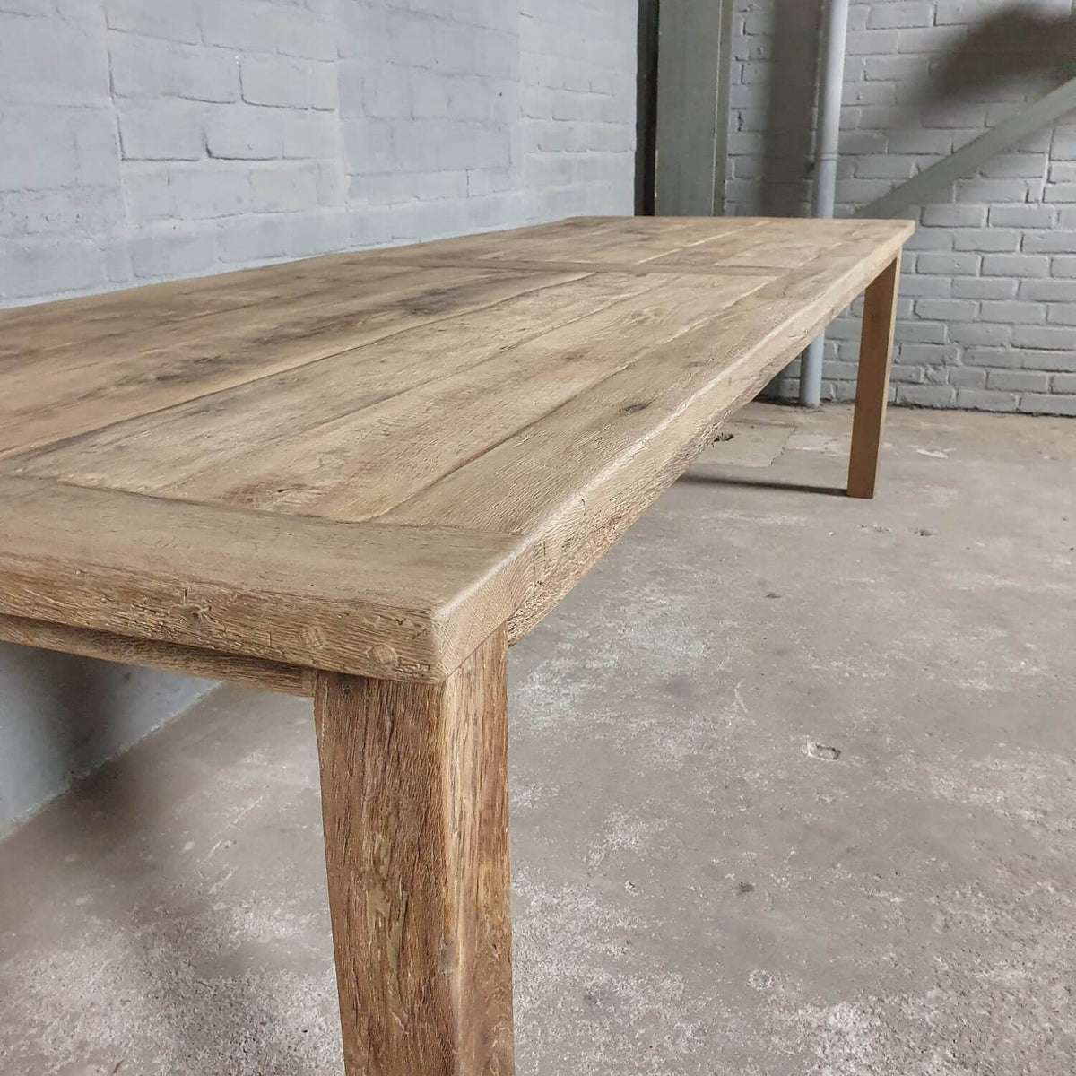 Rustic French farmhouse table Luc made of reclaimed oak – Z023