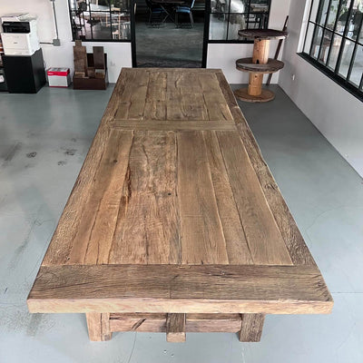 Robust Refectory table Ulm – reclaimed oak 7cm thick – Z027