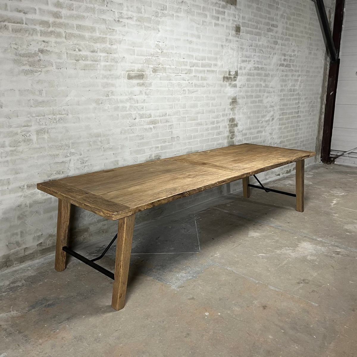 Rustic dining table Bato – reclaimed old oak and steel – Z032