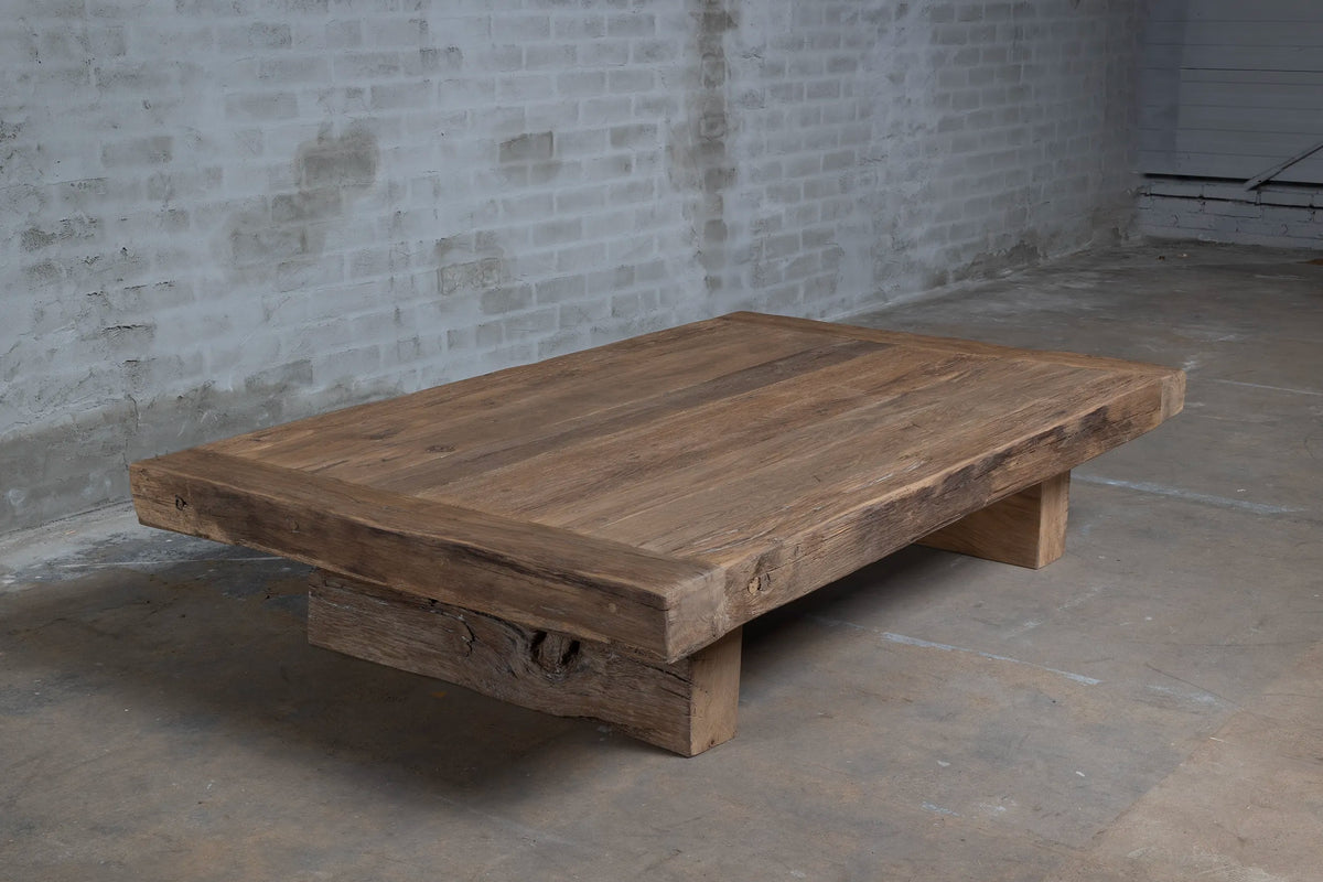 Rustic coffee table Hubert – Country style – sustainable old oak – Z036