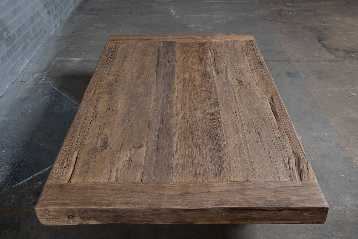 Rustic coffee table Hubert – Country style – sustainable old oak – Z036