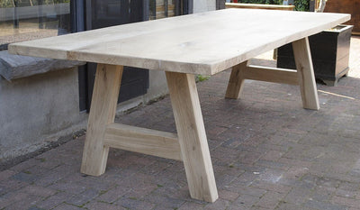 Scandinavian dining table made of rustic oak – G019