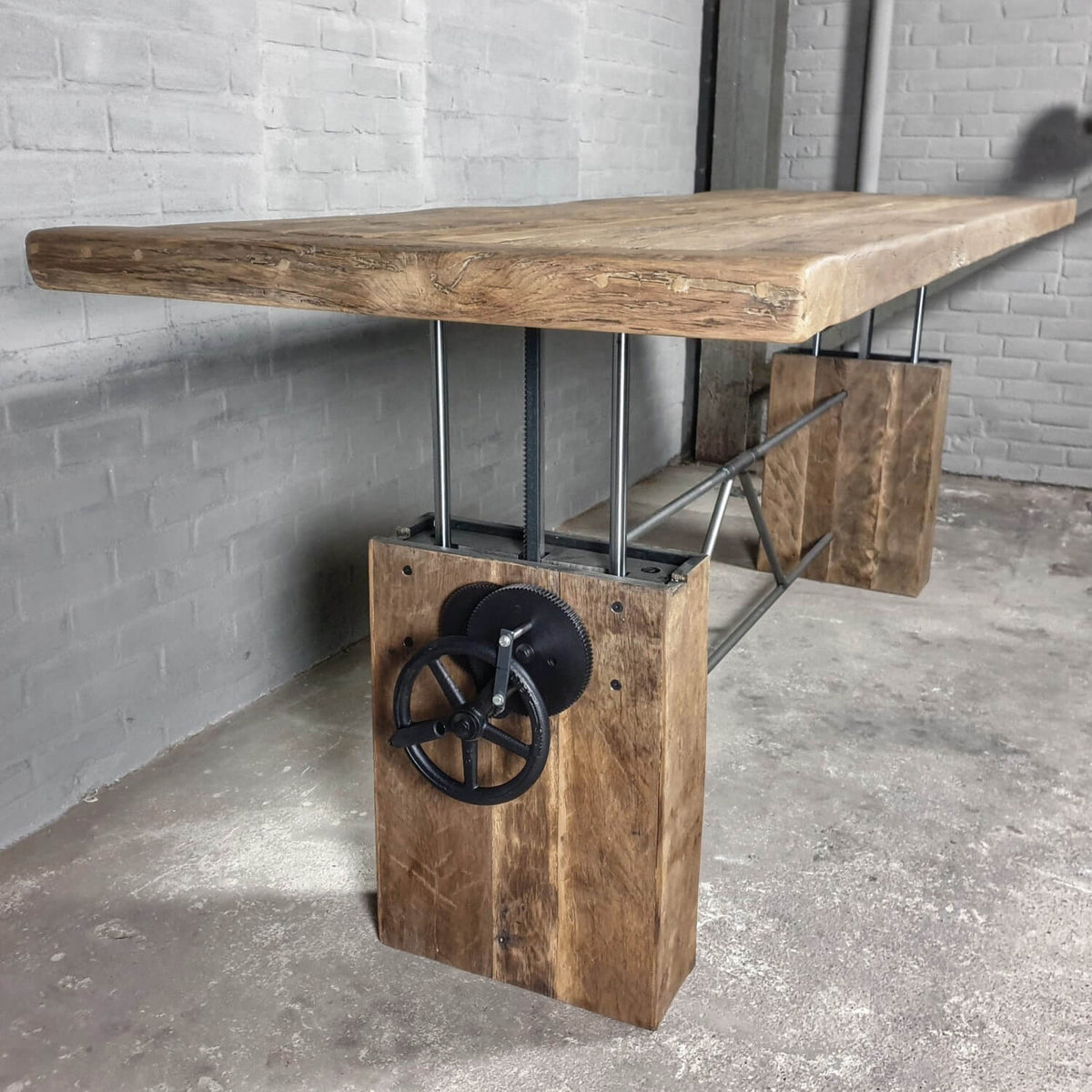 Height adjustable wooden dining table – reclaimed oak – Z015