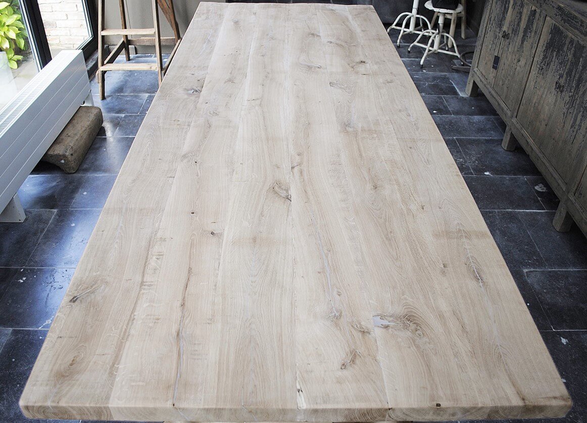 Oakwood dining table in Hacienda style – G005